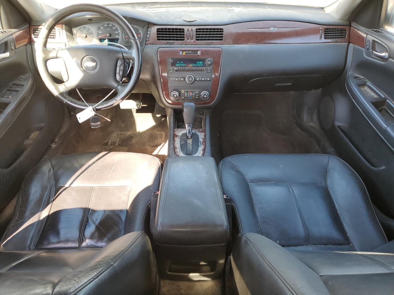 Chevrolet Impala Lt Image 10