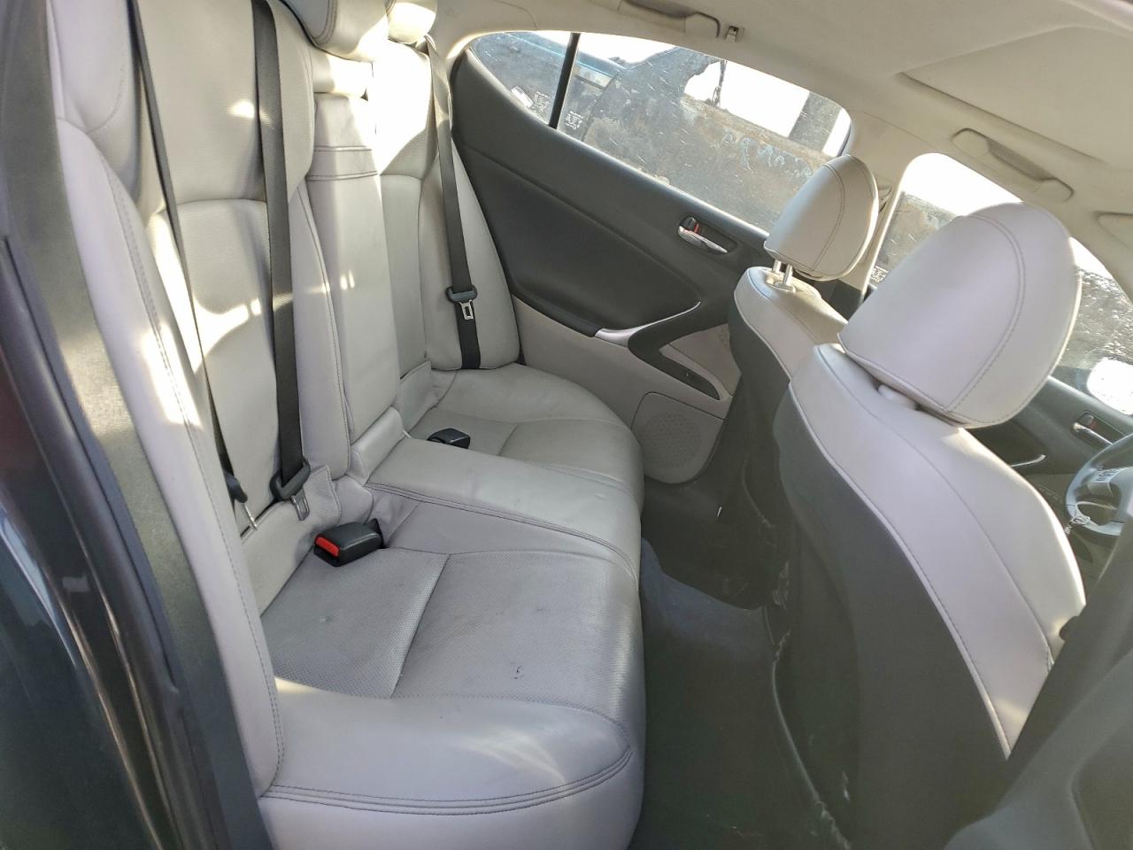 Lexus Is 250 Image 7