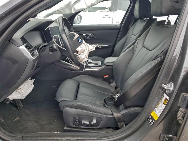 BMW 3 Series Image 8