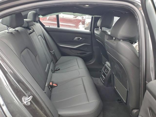 BMW 3 Series Image 7