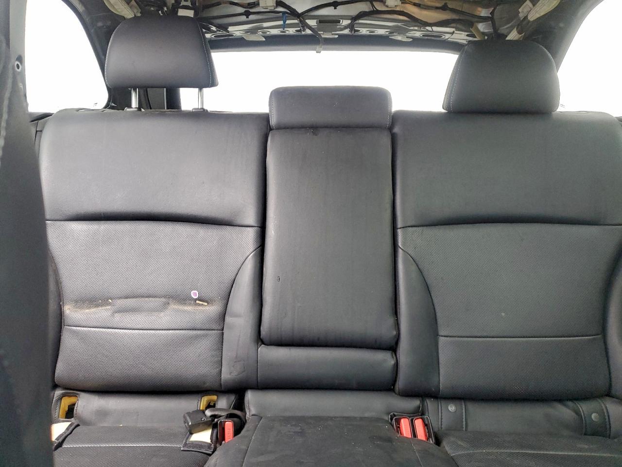 Subaru Outback 3.6r Limited Image 9