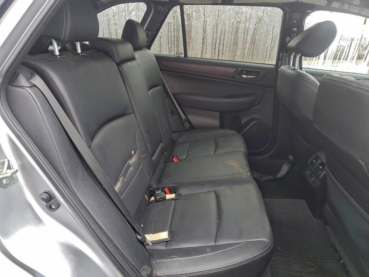 Subaru Outback 3.6r Limited Image 8