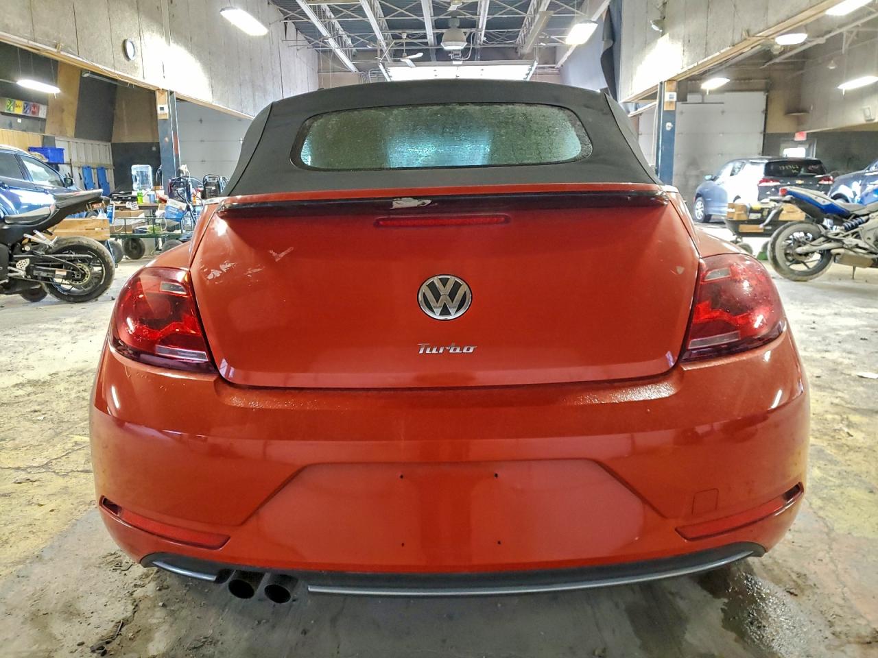 Volkswagen Beetle S Image 8