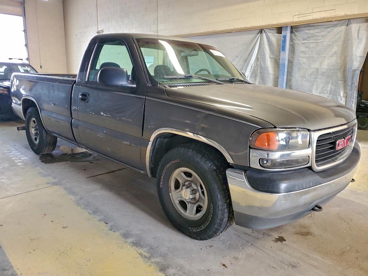 GMC Sierra C1500 Image 5