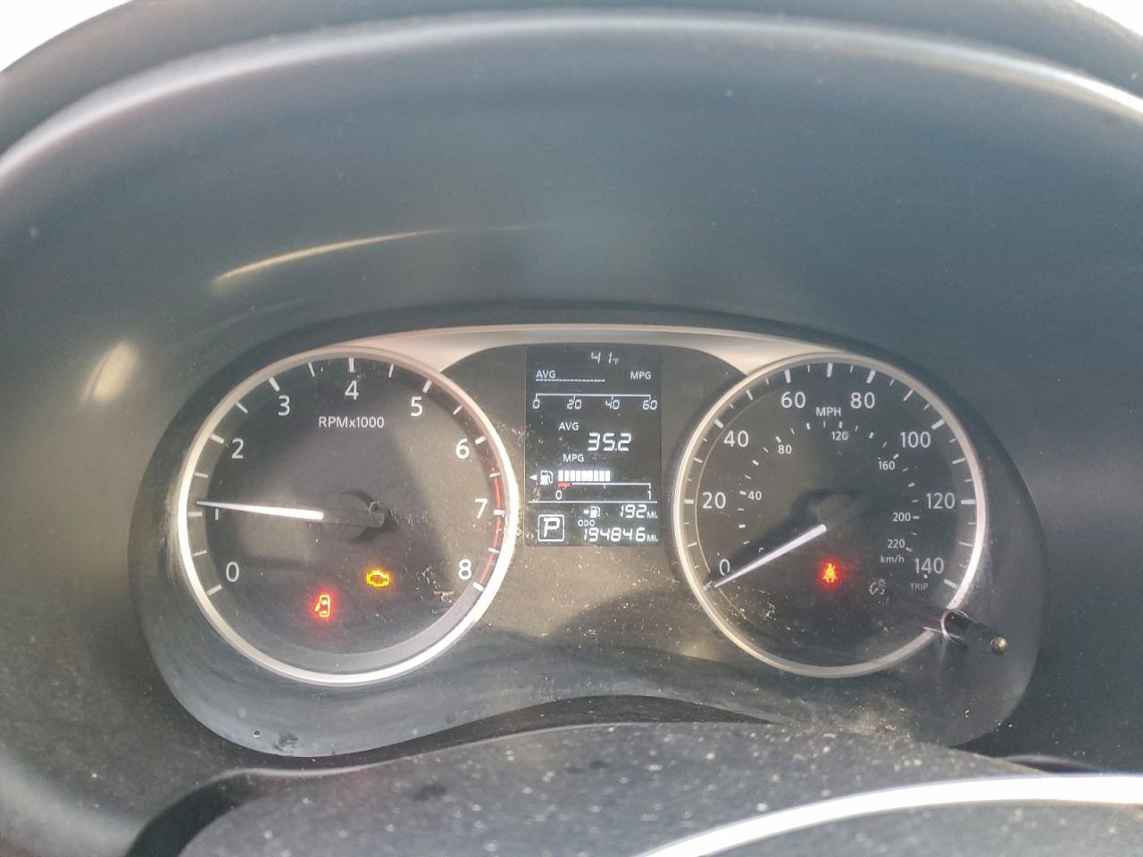 Nissan Kicks S Image 9