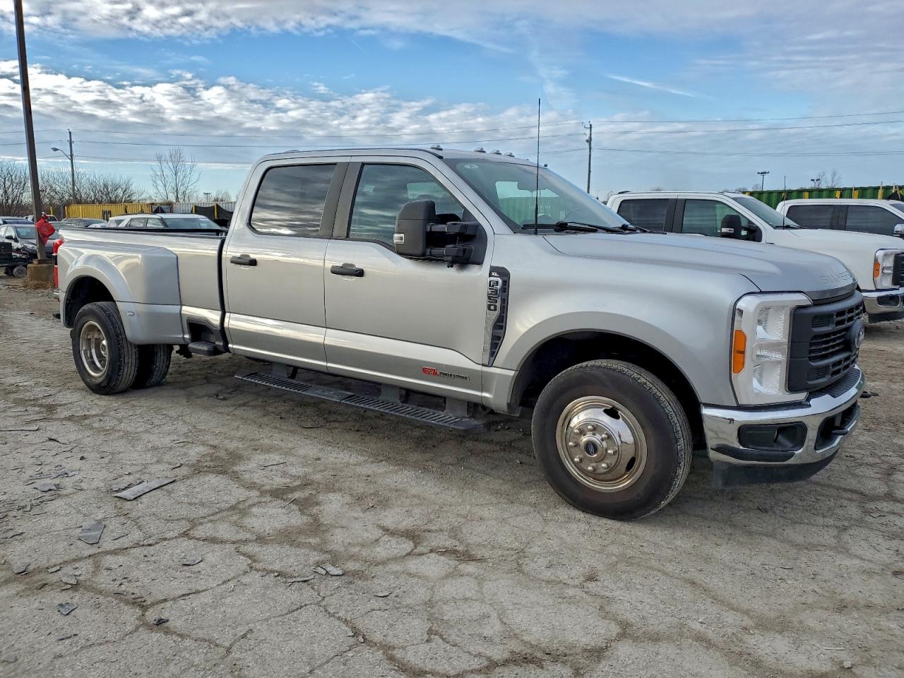 Ford F-350 Super Duty Image 8