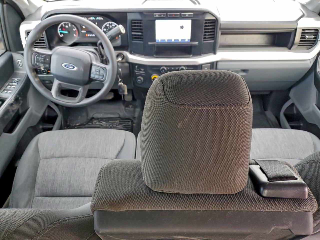 Ford F-350 Super Duty Image 4