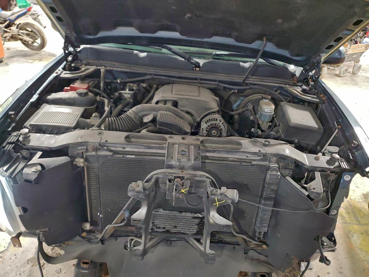 Chevrolet Silverado K1500 Ltz Image 8