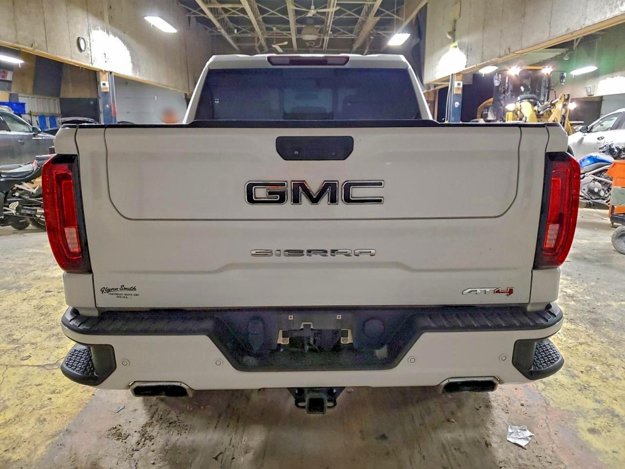 GMC Sierra K1500 At4 Image 6