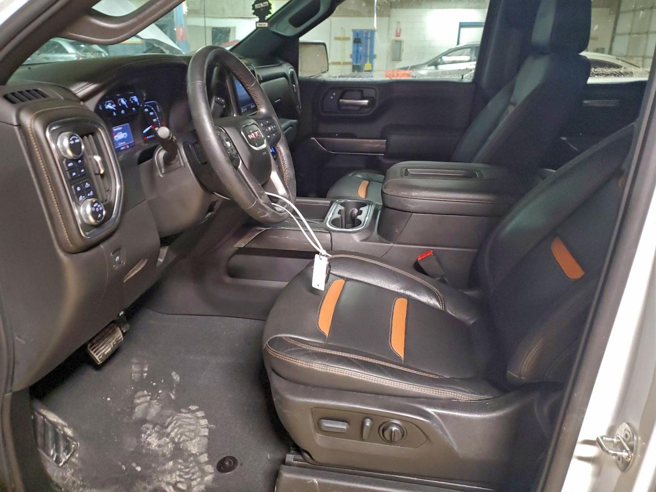 GMC Sierra K1500 At4 Image 5