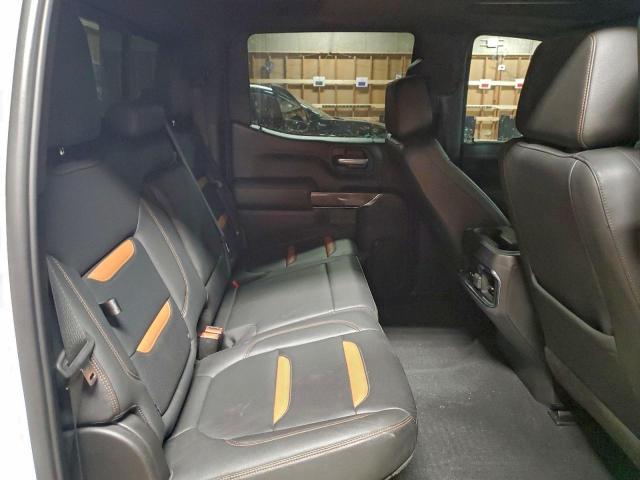 GMC Sierra K1500 At4 Image 9