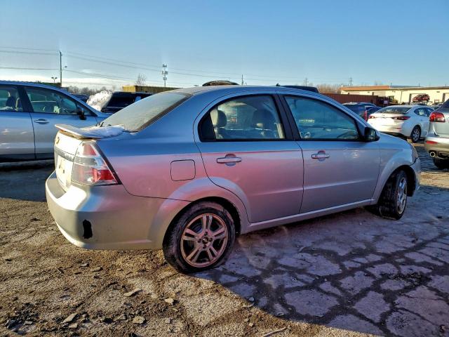 Chevrolet Aveo Lt Image 11
