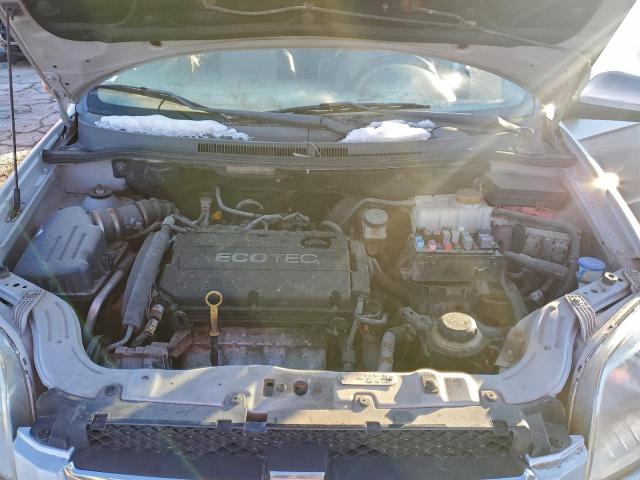 Chevrolet Aveo Lt Image 12