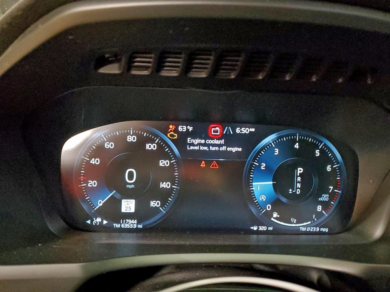 Volvo XC90 T6 Image 9