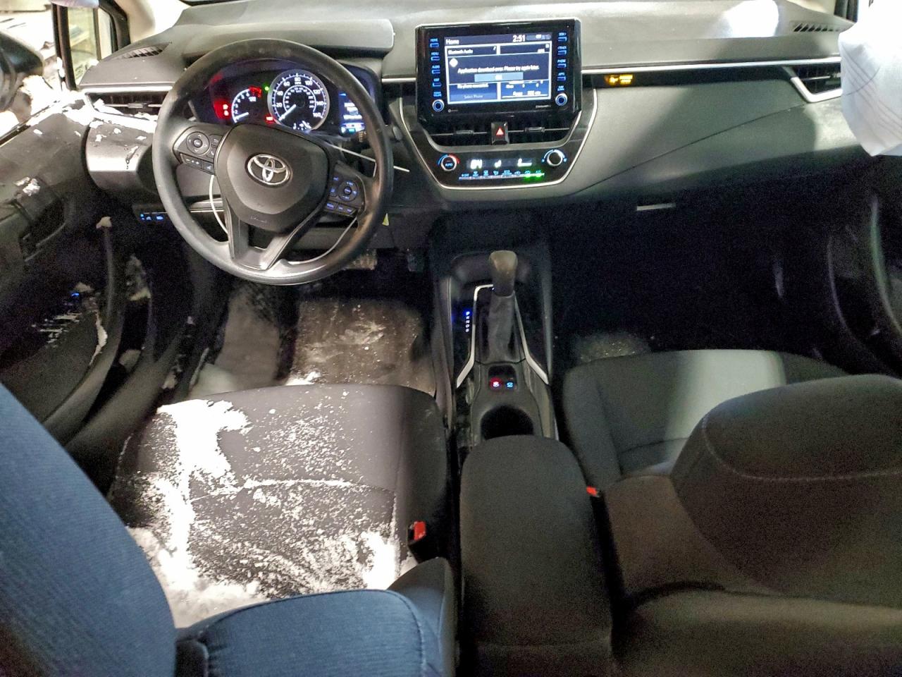 Toyota Corolla Le Image 5