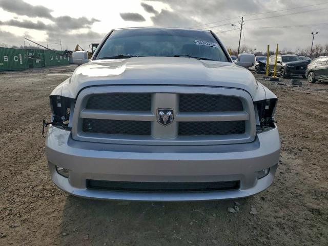Dodge Ram 1500 St Image 8