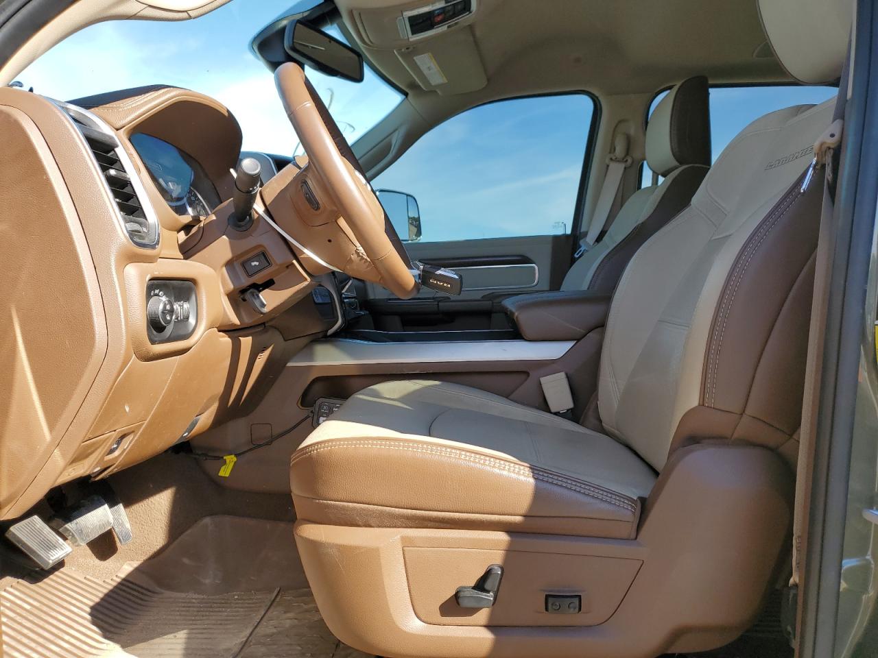 Ram 2500 Laramie Image 12