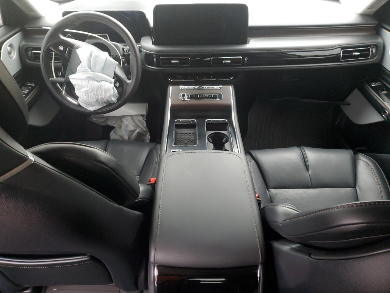 Lincoln Aviator Reserve Image 8