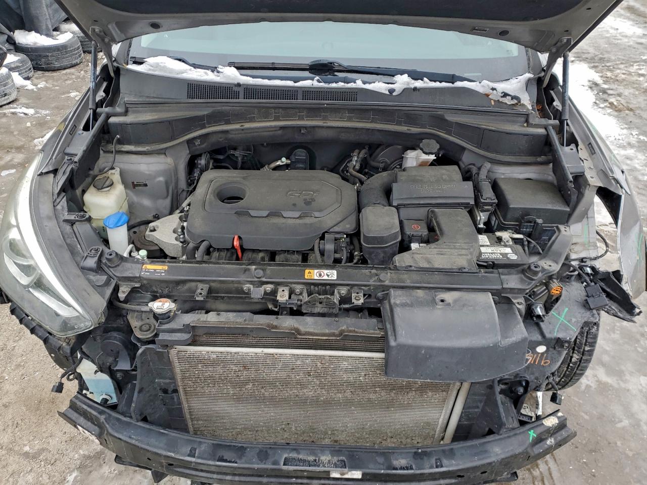 Hyundai SANTA FE Image 2