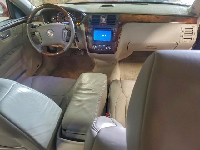 Cadillac DTS Image 3