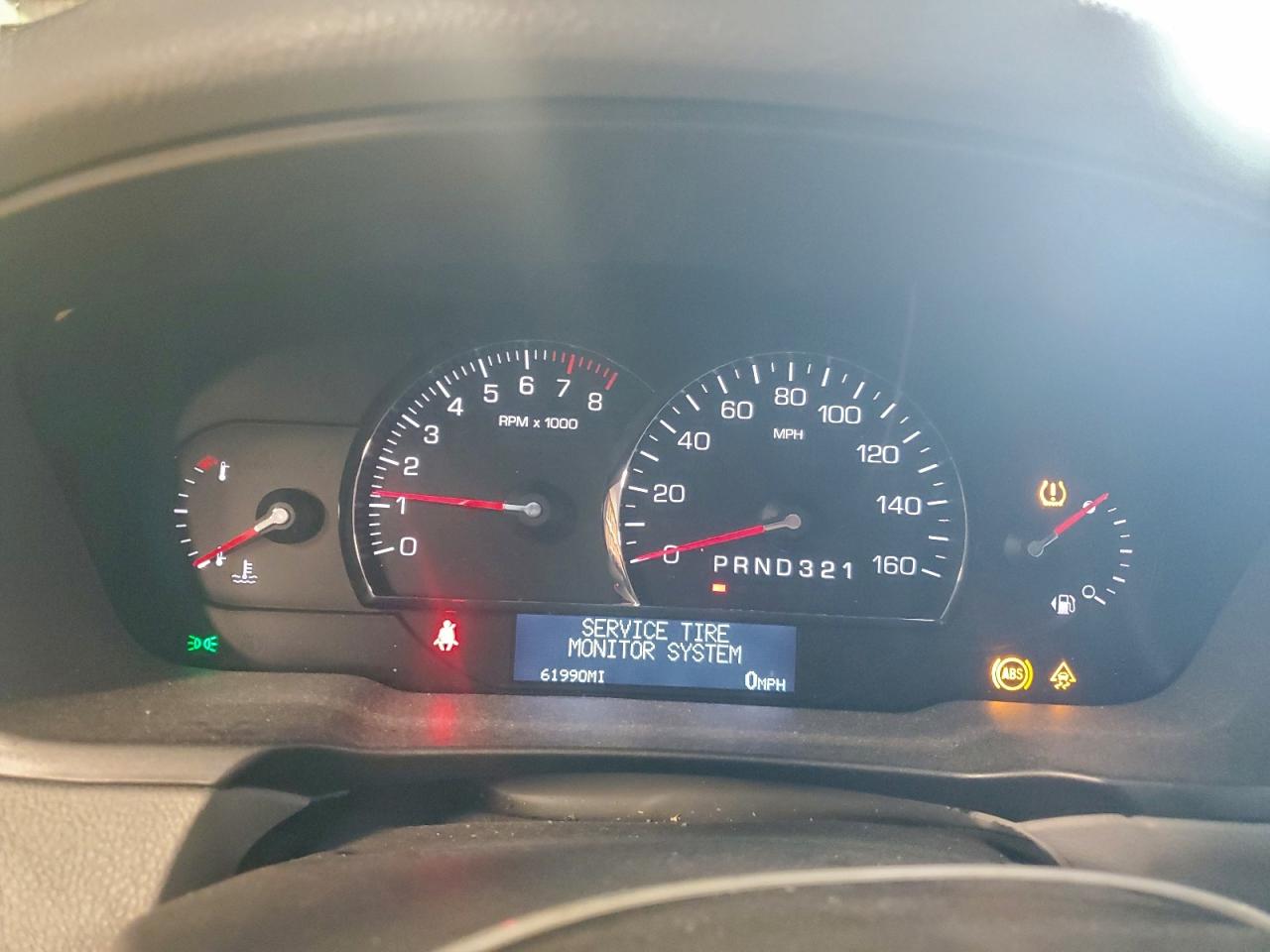 Cadillac DTS Image 10