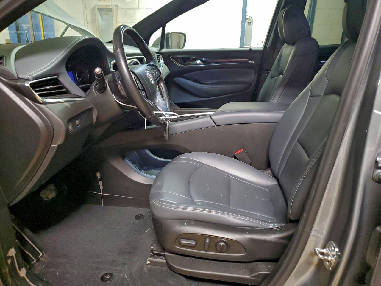 Buick Enclave Essence Image 12