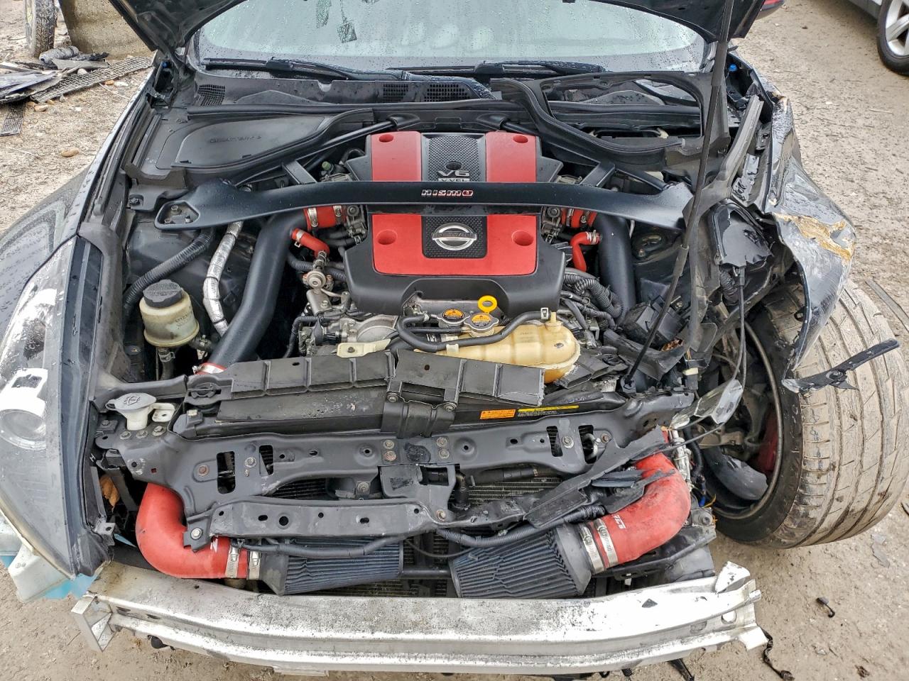 Nissan 370Z Base Image 12