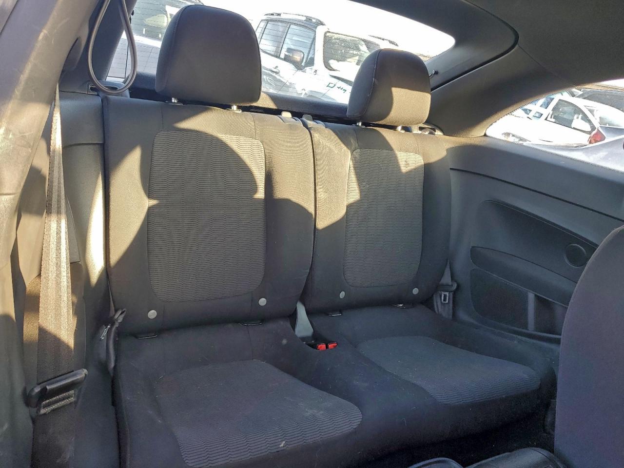 Volkswagen Beetle Image 10