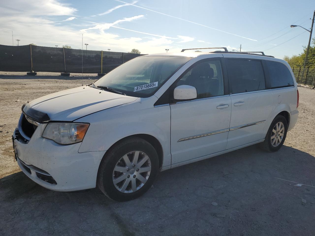 Chrysler Minivan Touring Image 1