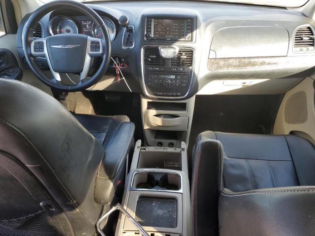 Chrysler Minivan Touring Image 8