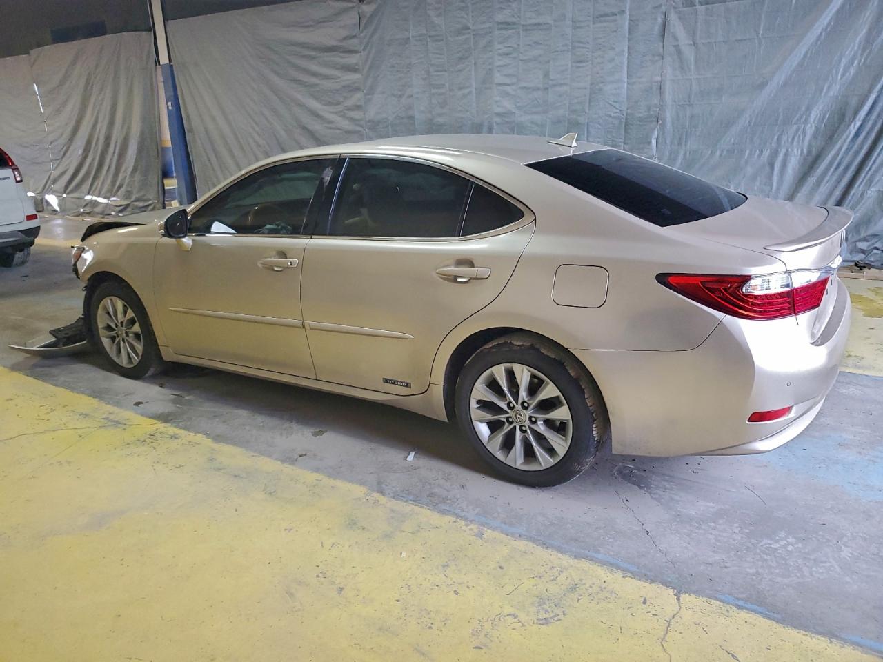 Lexus Es 300h Image 2