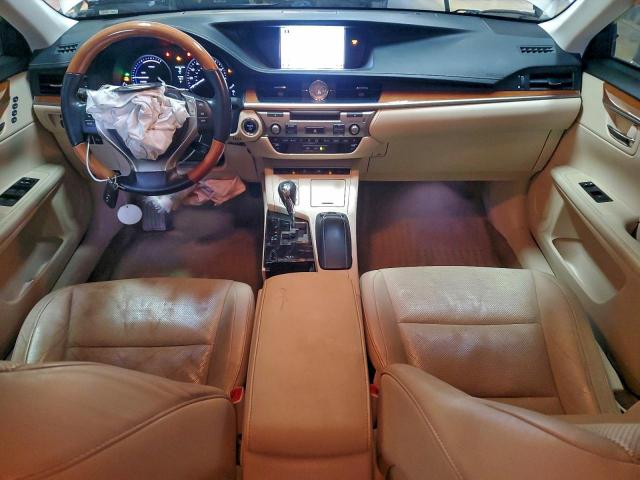 Lexus Es 300h Image 3