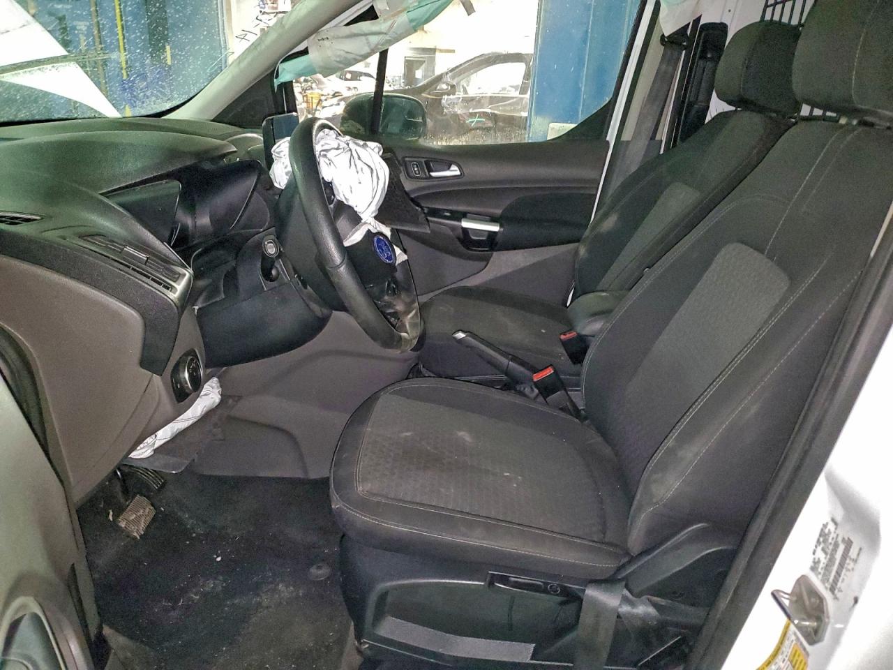 Ford Transit Xlt Image 4