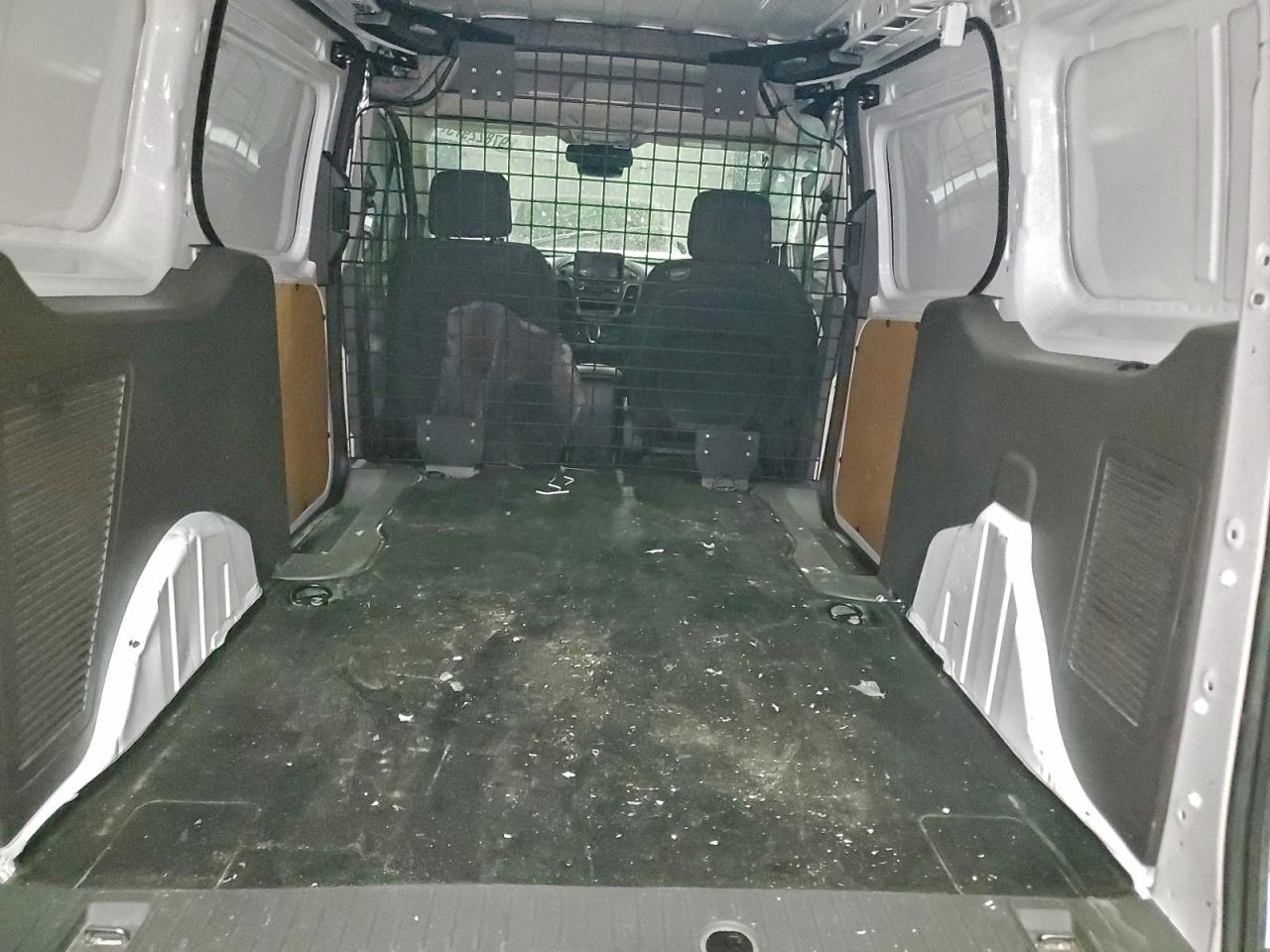 Ford Transit Xlt Image 7