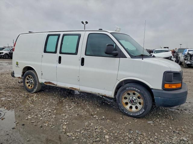 GMC Savana G1500 Image 11