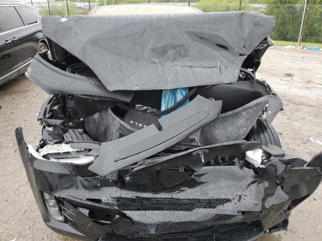 Tesla Model X Image 11