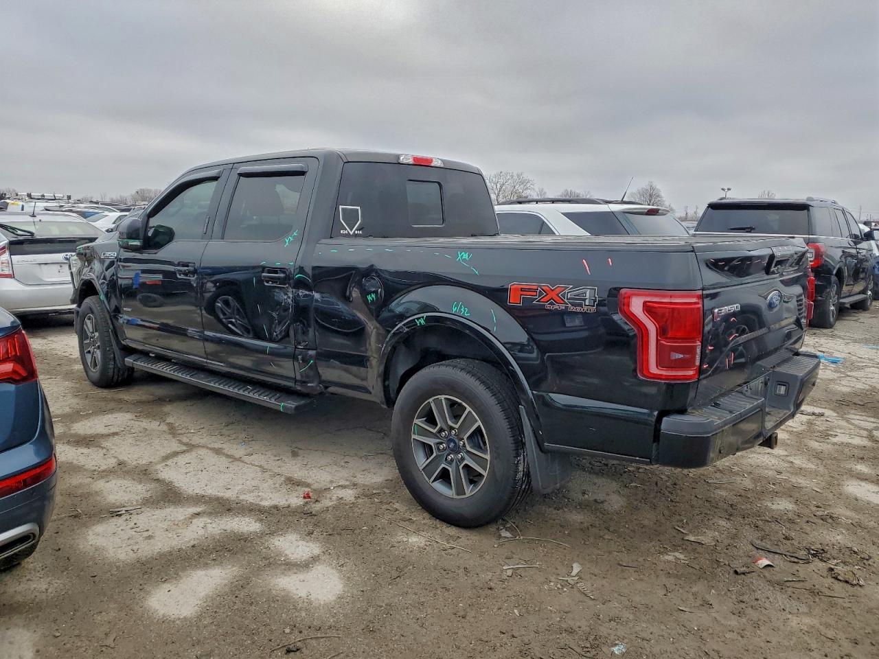 Ford F-150 Supercrew Image 10