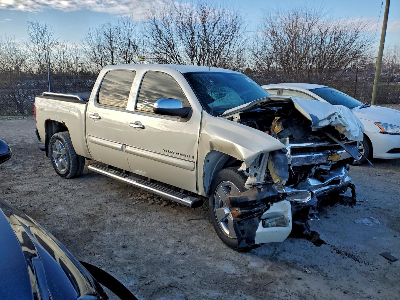 Chevrolet Silverado K1500 Ltz Image 9