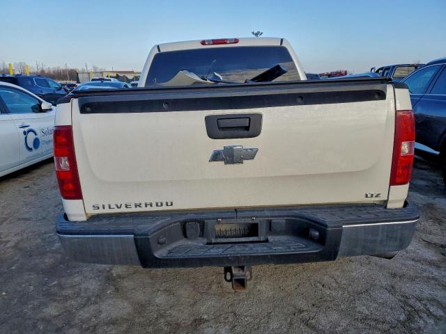 Chevrolet Silverado K1500 Ltz Image 10