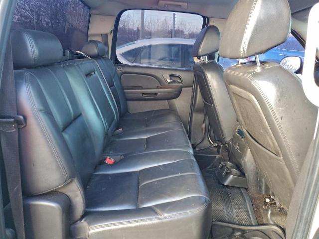 Chevrolet Silverado K1500 Ltz Image 8