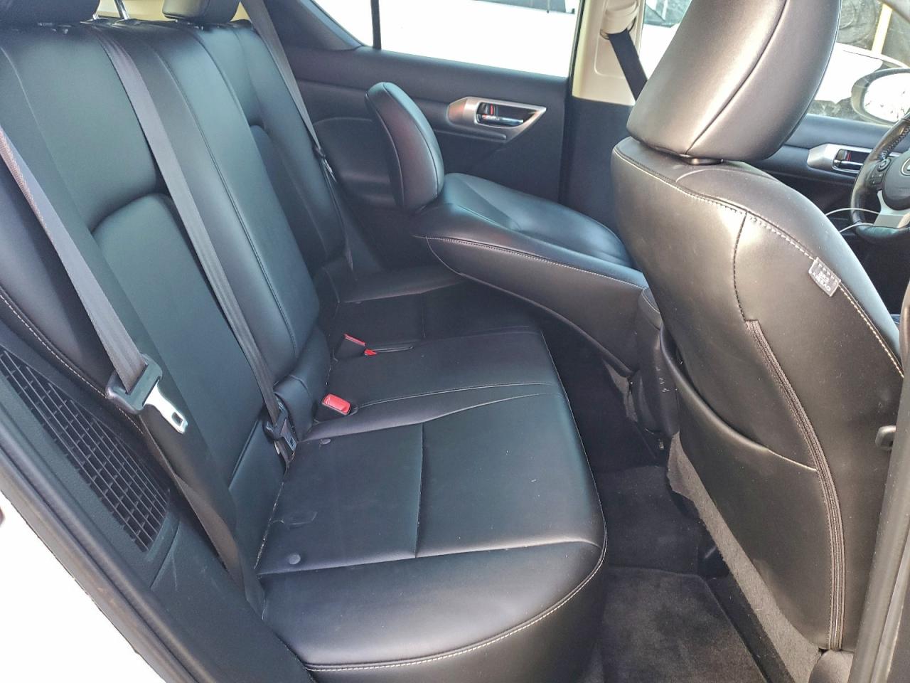 Lexus Ct 200 Image 8