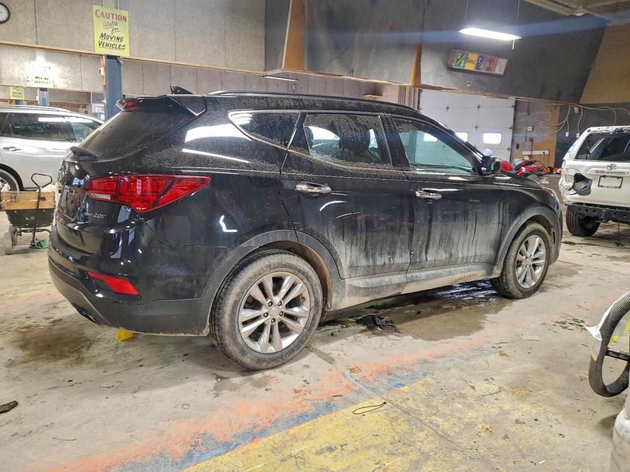 Hyundai SANTA FE Image 4
