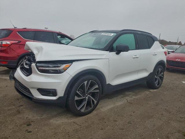  Salvage Volvo XC40