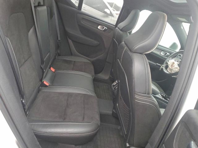 Volvo XC40 T5 R-design Image 5