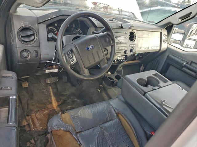 Ford F-350 Super Duty Image 8