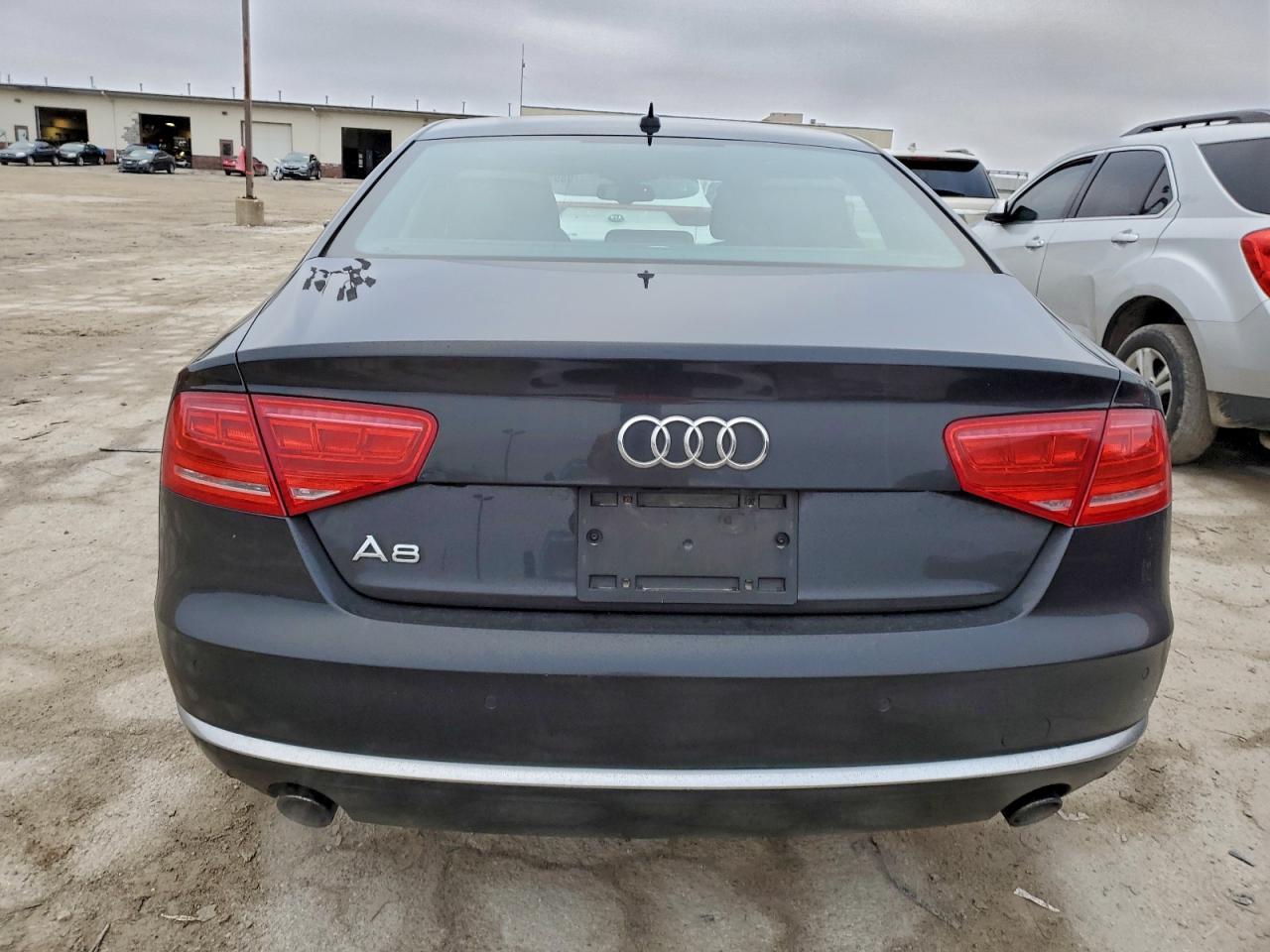 Audi A8 Quattro Image 3