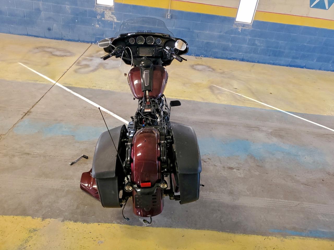 Harley-Davidson Fl Street Glide Special Image 8