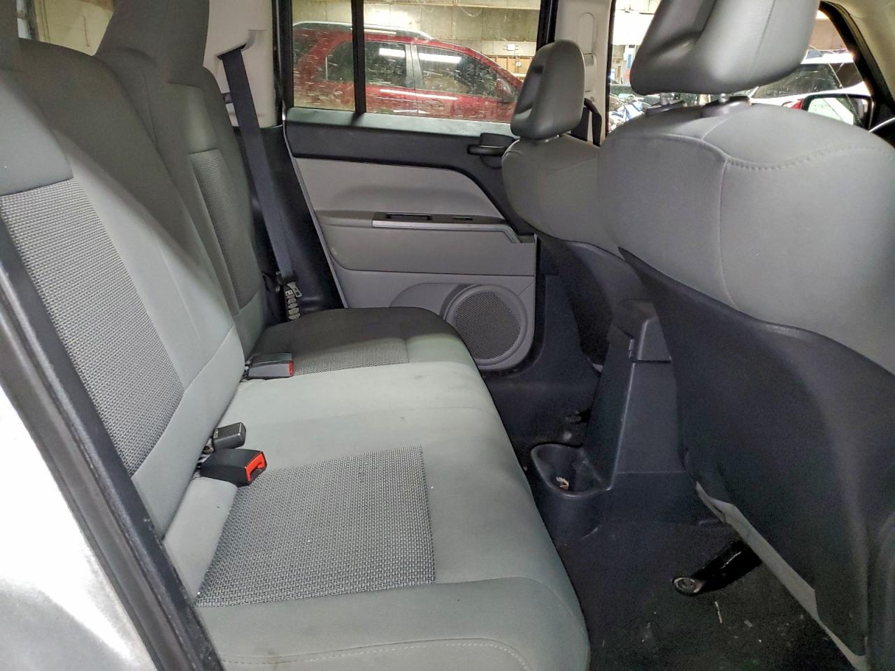 Jeep Patriot Sport Image 7