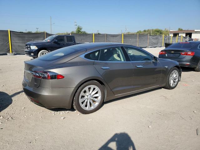 Tesla Model S Image 12