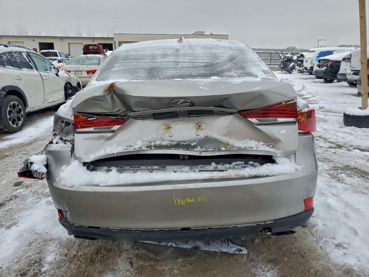 Lexus Is 300 Image 3